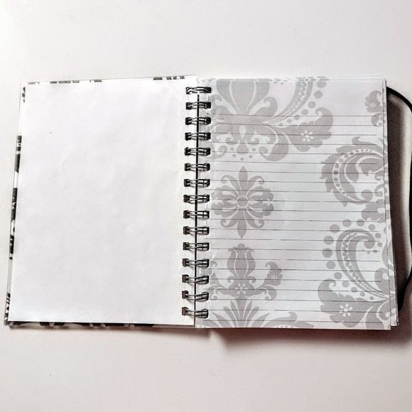 Writing Journal ~ Fleur de Lis Flocked Design on Plastic Cover ~ Elastic Closure - Picture 5 of 10